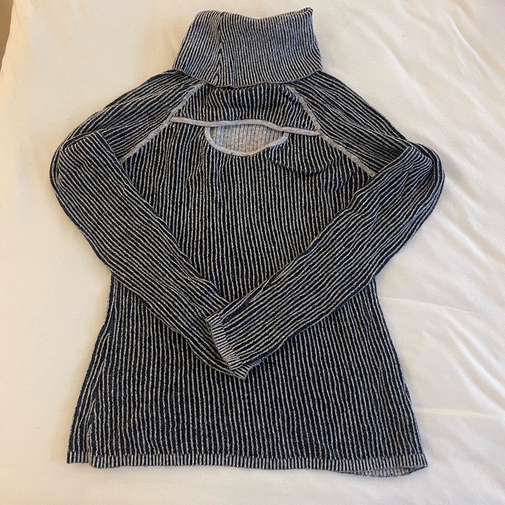 Abercrombie stripe turtleneck